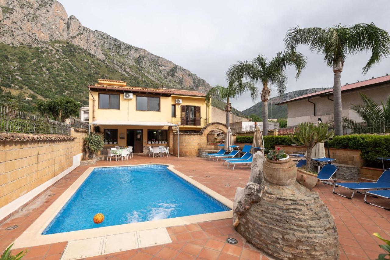 Alelida Villa Con Piscina Чинизи Экстерьер фото
