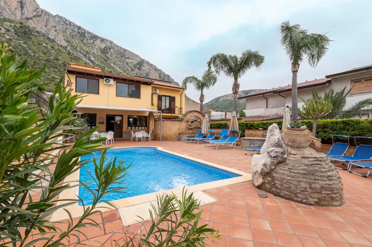 Alelida Villa Con Piscina Чинизи Экстерьер фото
