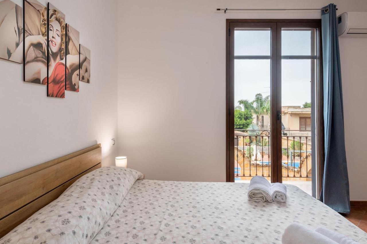 Alelida Villa Con Piscina Чинизи Экстерьер фото