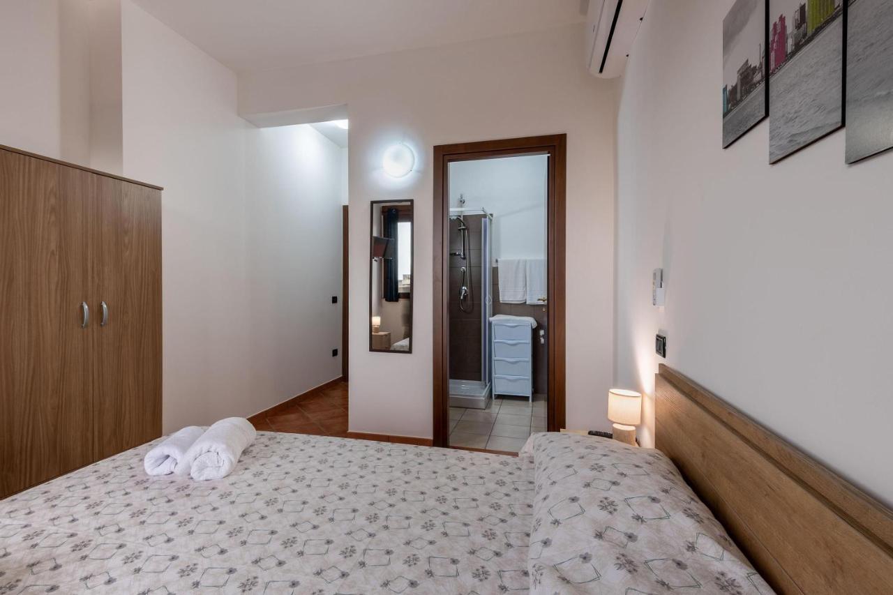 Alelida Villa Con Piscina Чинизи Экстерьер фото