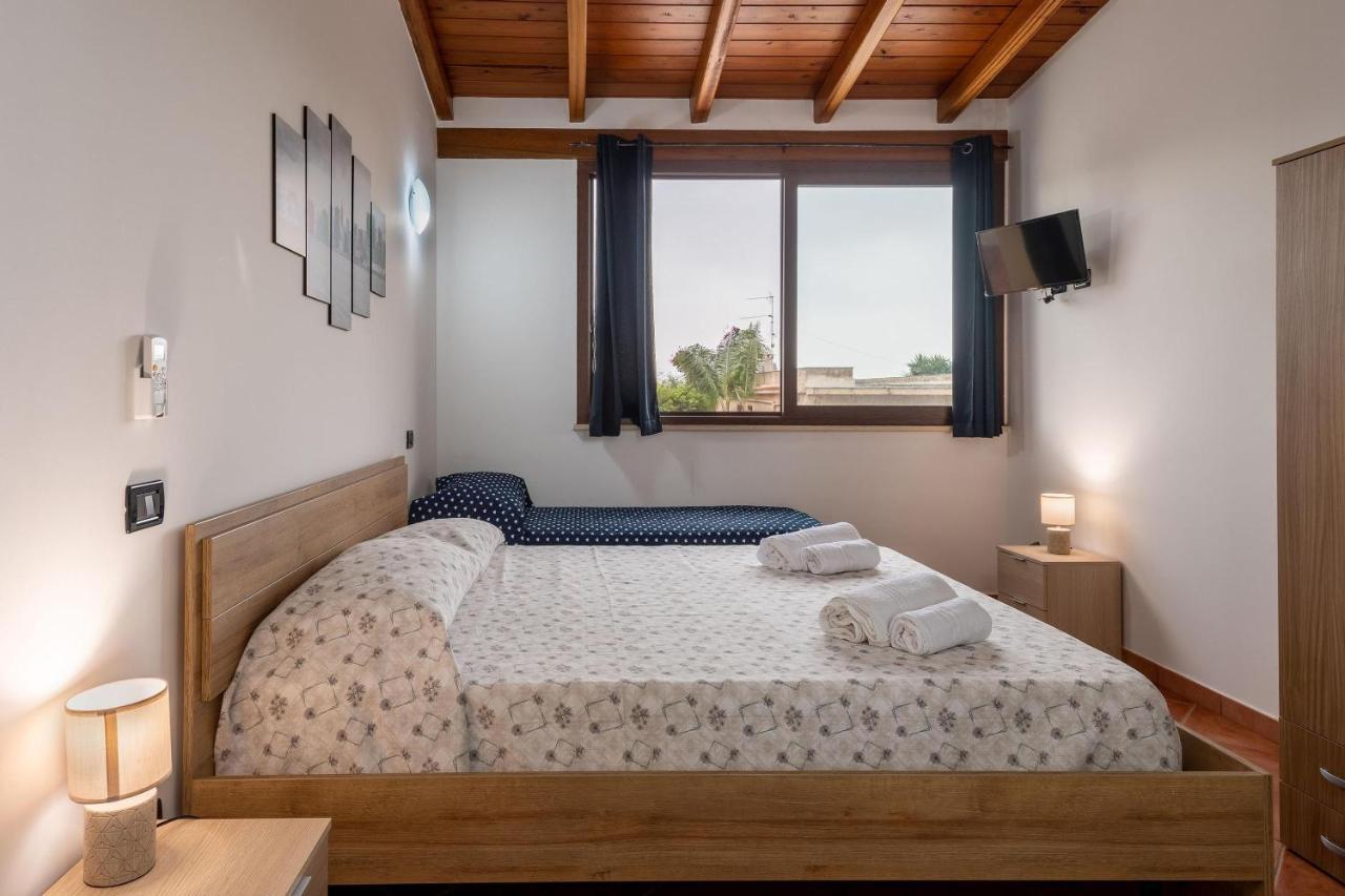Alelida Villa Con Piscina Чинизи Экстерьер фото